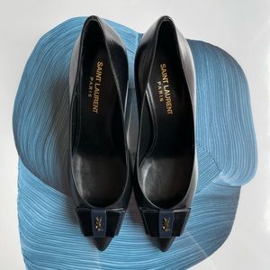 SAINT LAURENT -  ANAÏS BOW PUMPS IN SMOOTH LEATHER - 37 EU
